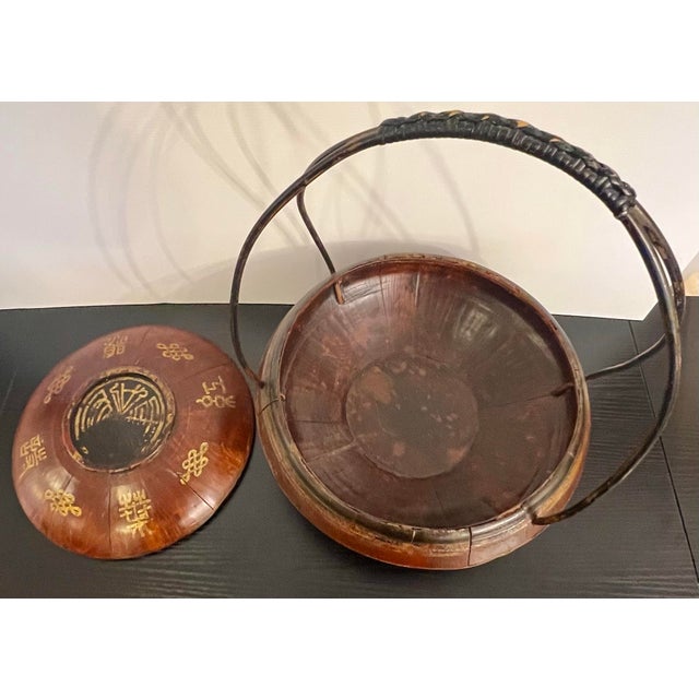 Antique Chinese Wedding Basket / Lidded Carrying Basket – Circa 1890–1915 – Not a Modern Reproduction For Sale - Image 9 of 9
