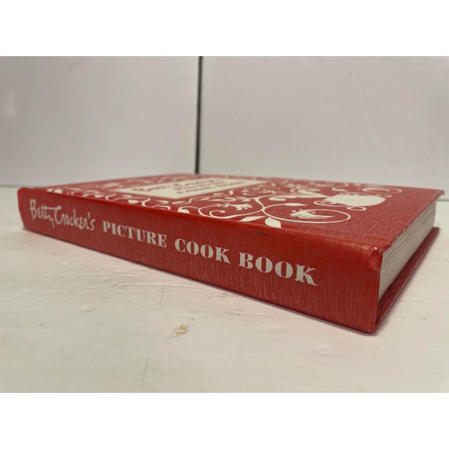 Vintage Betty Crocker's Picture Cook Book For Sale - Image 9 of 10