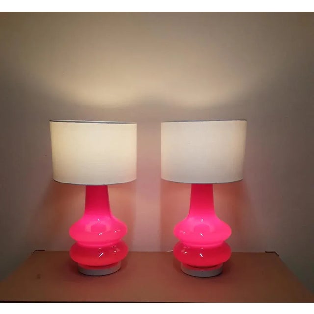Vintage Red Glass Base and White Fabric Screen Table Lights, 1970s, Set of 2 For Sale - Image 4 of 9
