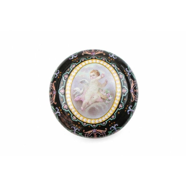 French Gold Powder Box, 1860 For Sale - Image 4 of 7