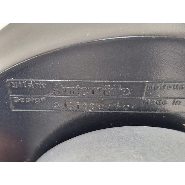 Vintage Enea Wall Lamp by Antonio Citterio for Artemide, 1980 For Sale - Image 6 of 13