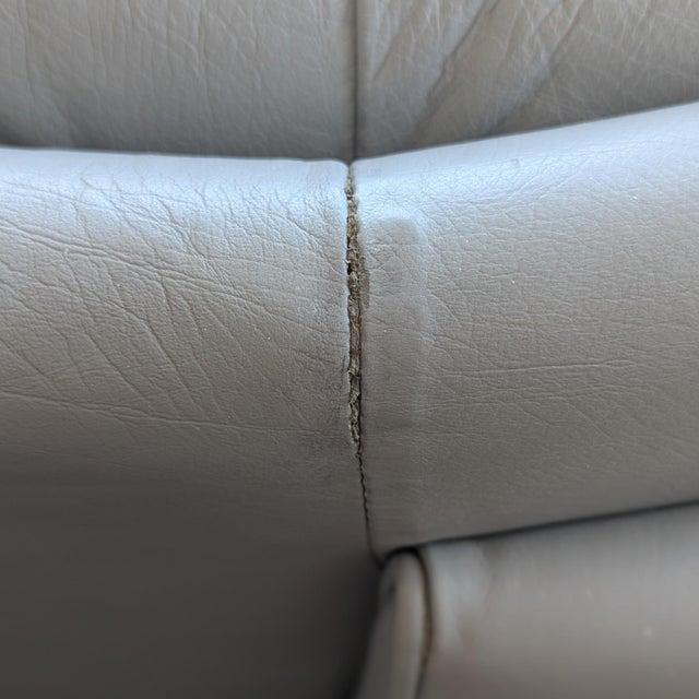 Gray Vintage Nicoletti Italia Postmodern Gray Leather Loveseat, Italy, 1980s For Sale - Image 8 of 11