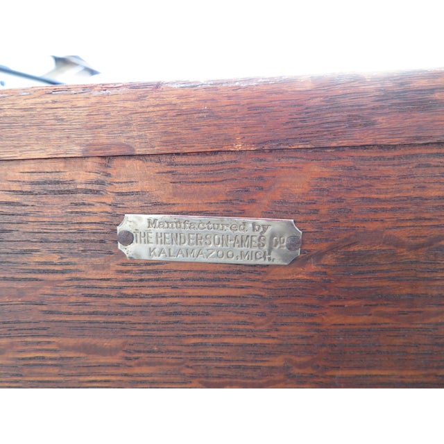 Rare 10ft Arts & Crafts Tiger Oak Leather Bench ~ Train Station or Fraternal Club Seating ~ Limbert / Stickley Craftsman Era For Sale - Image 16 of 18