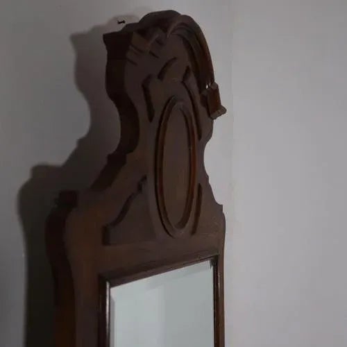 The mirror has a support format, which allows you to place it on a stable surface such as a table or a chest of drawers....