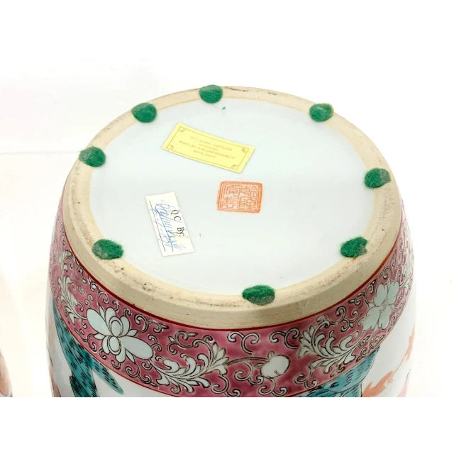 White Maitland Smith Auspicious Famille Rose Lidded Chinese White Porcelain Ginger Jars With Figures & Birds, a Pair For Sale - Image 8 of 10