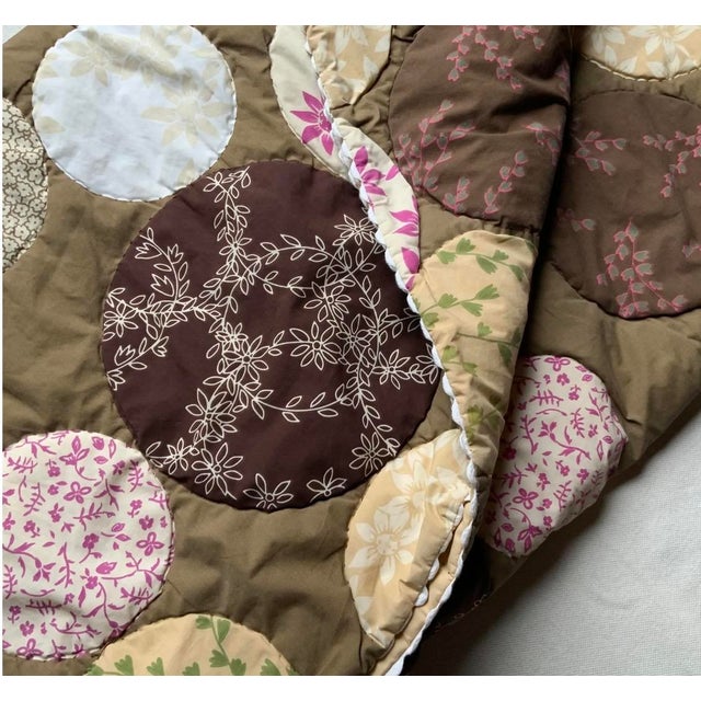 Japanese Hippie-Chic Japanese Cotton Medallion Quilt — Chocolate Brown & Pink Floral Circles, Hand Quilted, 66x88in. For Sale - Image 3 of 18