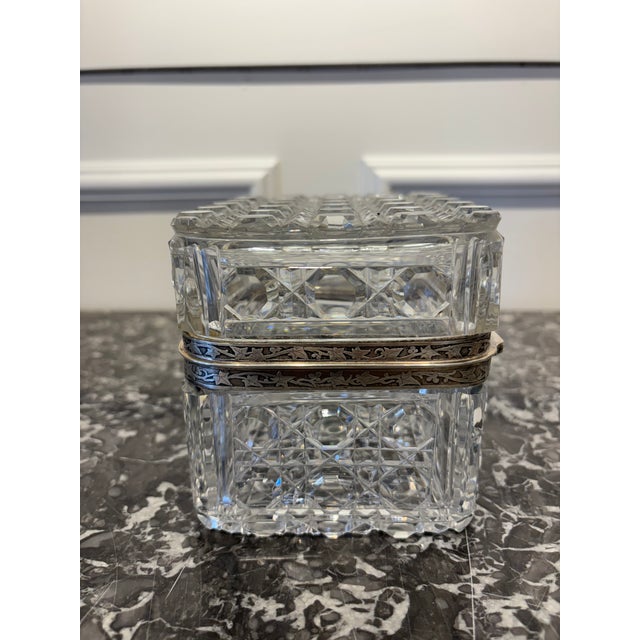 French Late 19th Century Baccarat Trinket Box W/ Sterling Silver Trim For Sale - Image 3 of 8