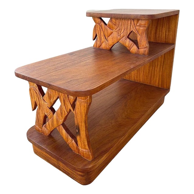 1940s Restored Hand Carved Koa Wood 3 Tiered Side Lamp Table W/ Bamboo Motif For Sale