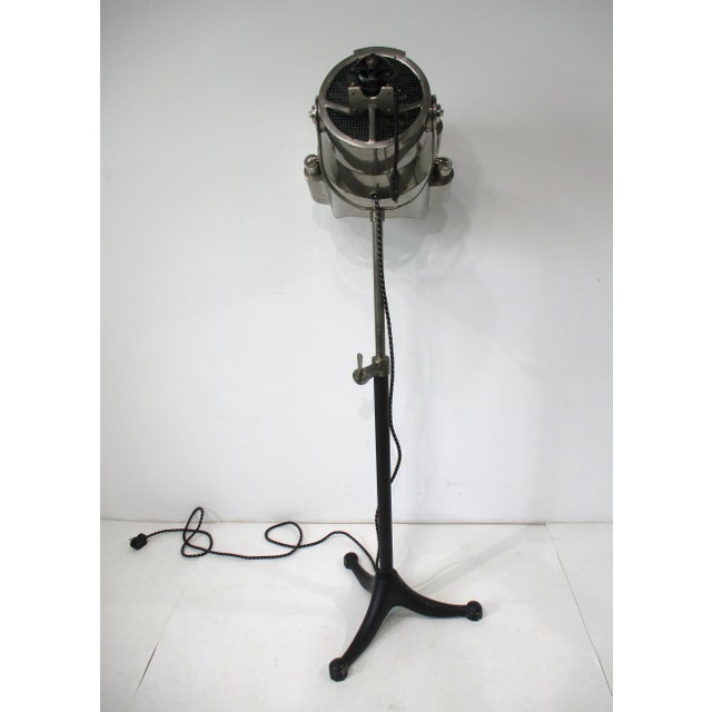 Silver Streamline Art Deco Polished Aluminum Spaceage Floor Lamp For Sale - Image 8 of 16