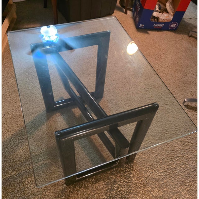 DIA - Design Institute America DIA/Milo Baughman-Style Glass Enameled Interlocking "Picture Frame" Table, Late 70s/Early 80s For Sale - Image 4 of 7