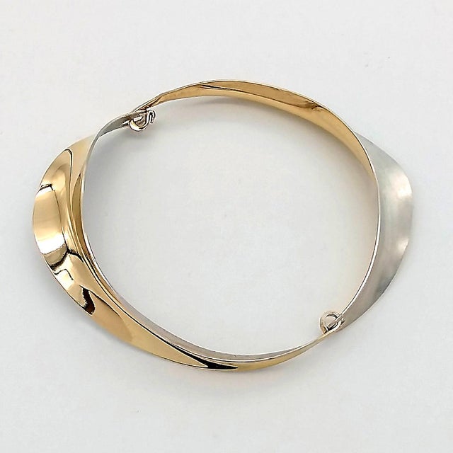 Mid-Century Modern Vintage Gold & Silver Linking Bangle, Gerhard Herbst Studio Bracelet For Sale - Image 3 of 7