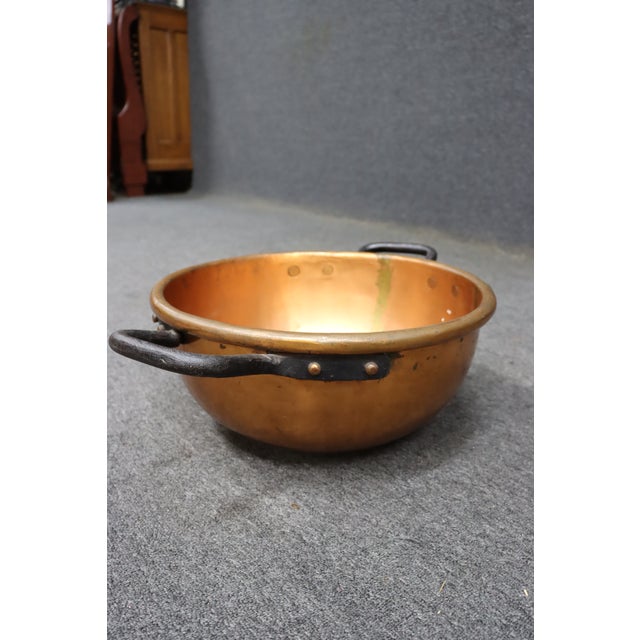Antique Dovetailed Copper Mixing Bowl With Hand-Forged Iron Handles For Sale - Image 4 of 10