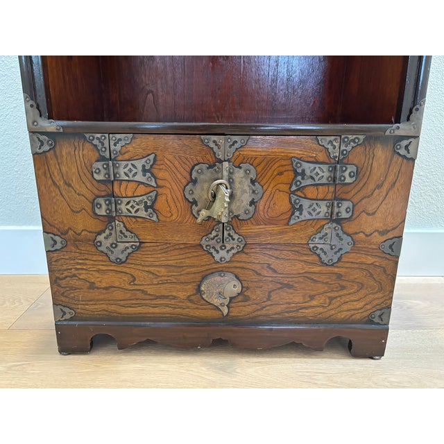 Vintage Chinoiserie Small Chest/Side Table/Nightstand For Sale - Image 9 of 10