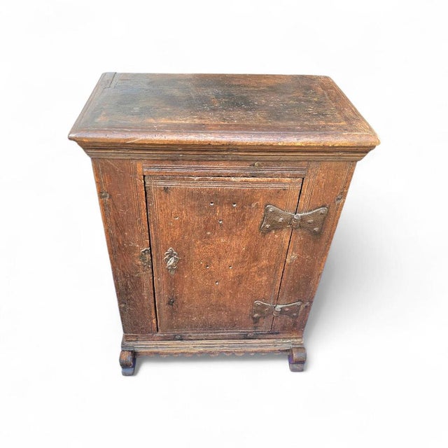 Boeren Spinde Farmer's Pantry Cupboard in Oak, 18th Century For Sale - Image 17 of 17