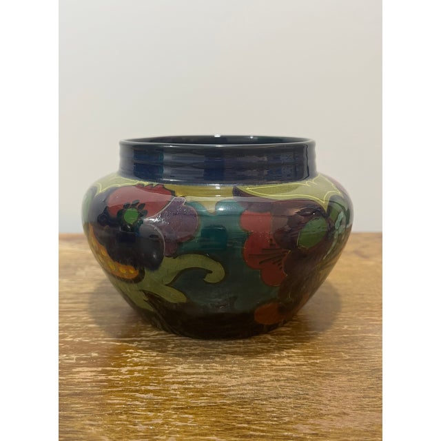 This piece bears the iconic lazarus gate hallmark, the definitive stamp of plateelbakkerij zuid-holland (pzh). design &...