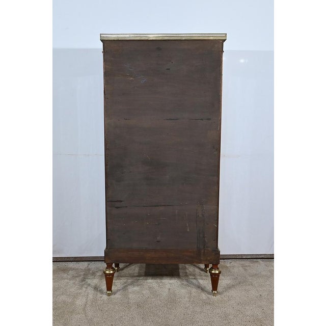 Small Vintage Mahogany Showcase For Sale - Image 17 of 18