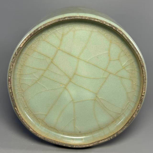 Chinese Celadon Crackle Glaze Vase, Collectible Decorative Mallet‑Shape Vessel For Sale - Image 9 of 10