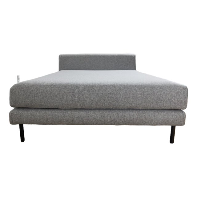 Nuevo Gigi Modular Sofa Chaise For Sale