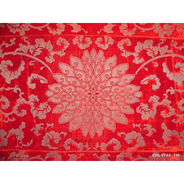A Large Red-Ground Cut Velvet and Metallic Thread 'Lotus' Kang Cover , Qing Dynasty 18th/19th Century For Sale - Image 4 of 8