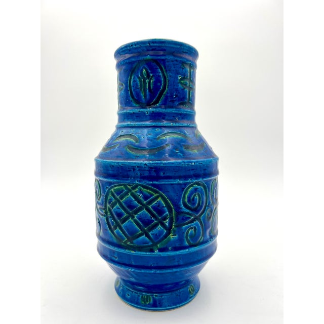 Rimini Blue Ceramic Vase by Aldo Londi for Bitossi, 1960s For Sale - Image 3 of 7