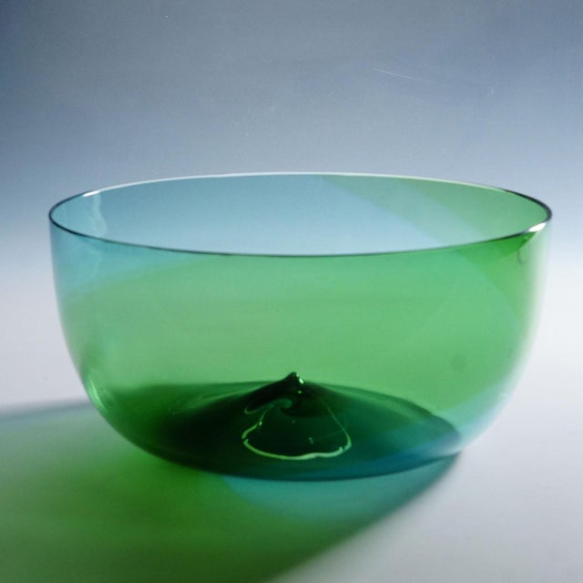 Mid-Century Modern Large Venini Bowl 'Coreano', Designed by Tapio Wirkkala in 1966 For Sale - Image 3 of 10