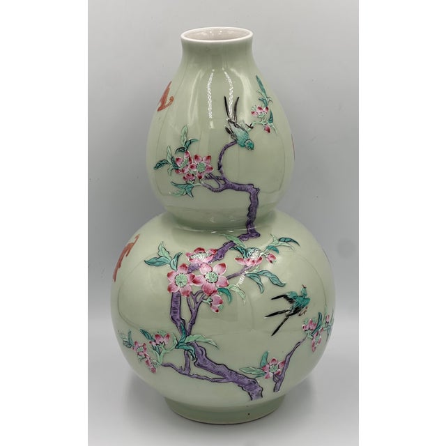 Qing Dynasty Chinese Porcelain Double-Gourd Celadon Vase Qianlong Seal For Sale In Palm Springs - Image 6 of 9
