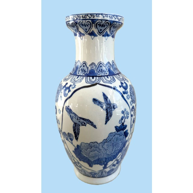 Chinoiserie Large Vintage Pair of Chinoiserie Blue & White Chinese Vases For Sale - Image 3 of 10