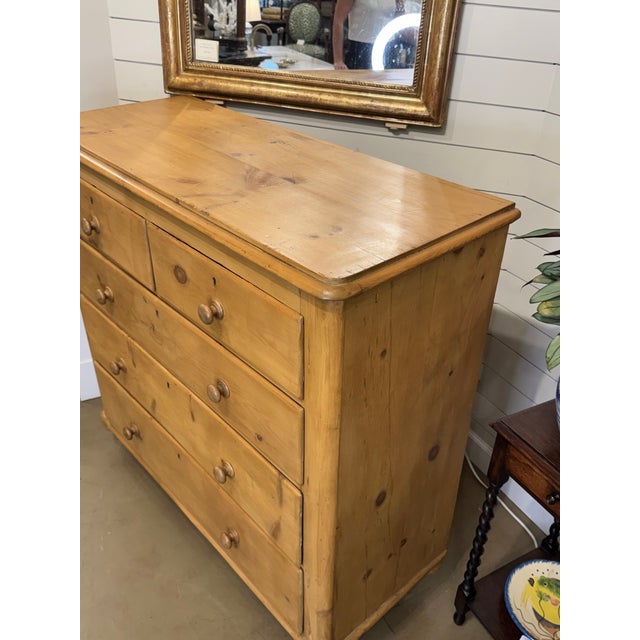 19th Century English Pine Chest of Drawers For Sale In Nashville - Image 6 of 16