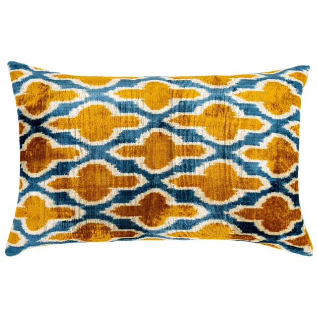 "️ Goose Down Pillows Delight: Ever had that cloud-like feeling? That's what we're bringing to your couch! Obsessed with...