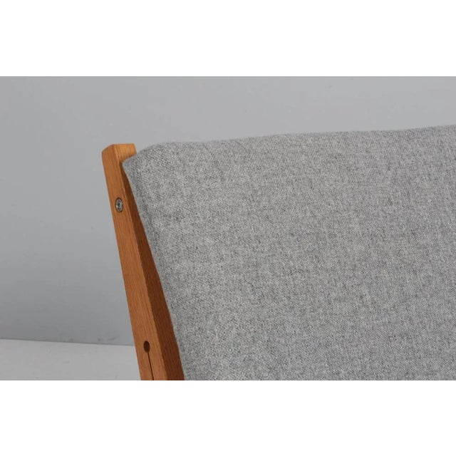 Model Ge-370 Lounge Chair by Hans J. Wegner for Getama, 1960s For Sale - Image 4 of 9