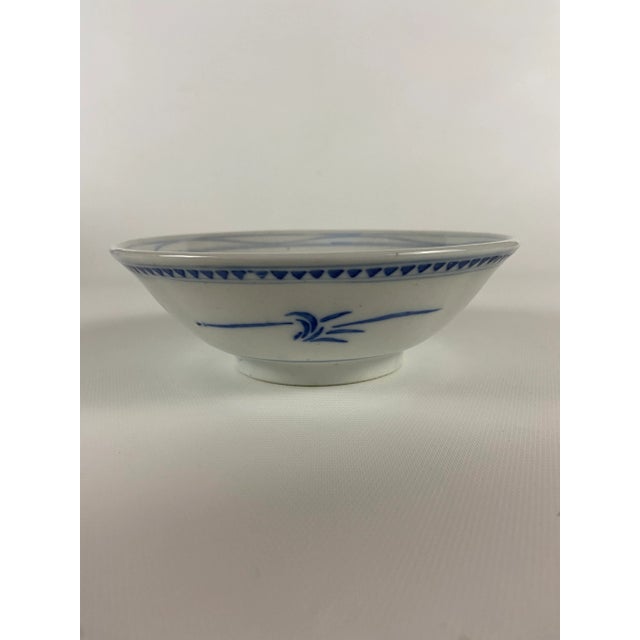 Chinoiserie Blue and White Chinese Porcelain Rice Bowl For Sale - Image 3 of 7