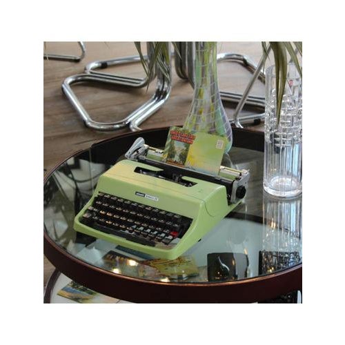 32 Typewriter from Olivetti Lettera For Sale - Image 12 of 15
