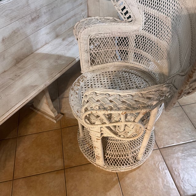 Authentic Vintage ‘Emmanuelle' Peacock Chair 1960s-1970s Mid Century For Sale In Dallas - Image 6 of 11