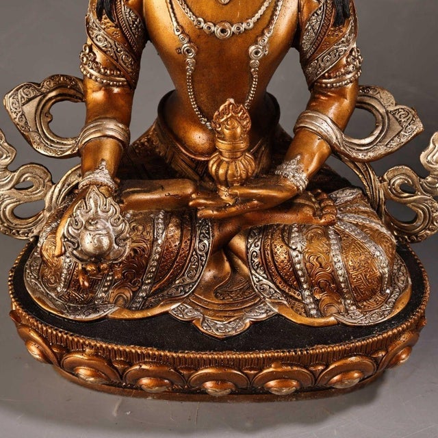 Late 19th Century Late 19th Century Gilt Bronze Ksitigarbha Bodhisattva Statue, 2kg For Sale - Image 5 of 9