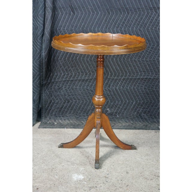 Wood Vintage Georgian Style Round Mahogany Piecrust Pedestal Table Sculpture Stand For Sale - Image 7 of 18