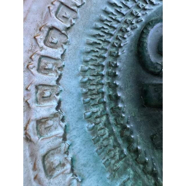 1970s Mid-Century Italian Brutalist Ceramic Wall Platter by SAICIS Keragres Spezzano, 1970s For Sale - Image 5 of 8