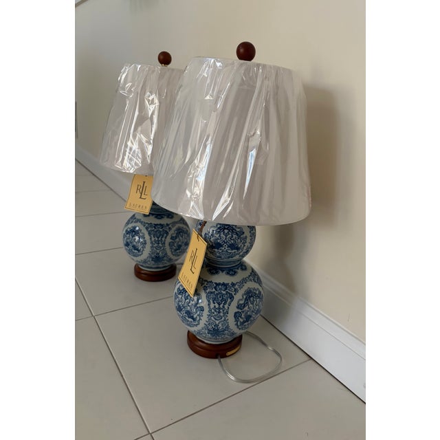 2020s Ralph Lauren Chinoiserie Double Gourd Porcelain Lamps. A Pair For Sale - Image 5 of 9