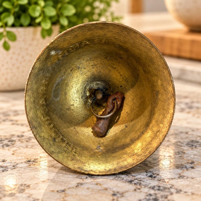 Beautiful vintage Bells of Sarna brass bell, stamped “Bells of Sarna India” and complete with its original clapper. The...