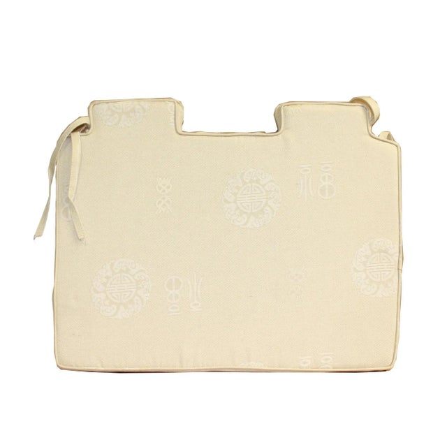 This is a seat cushion pad with a cut corner for oriental Asian style armchair. It has light cream beige color Fok...