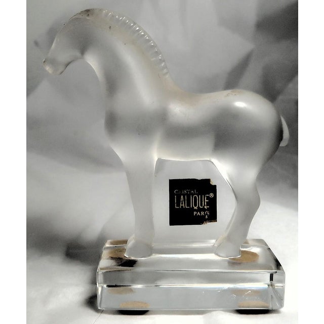 Lalique Late 20th Century Lalique (France) - Exquisite Signed Clear and Frosted Tang Horse With Original Label, Retired - For Sale - Image 4 of 16