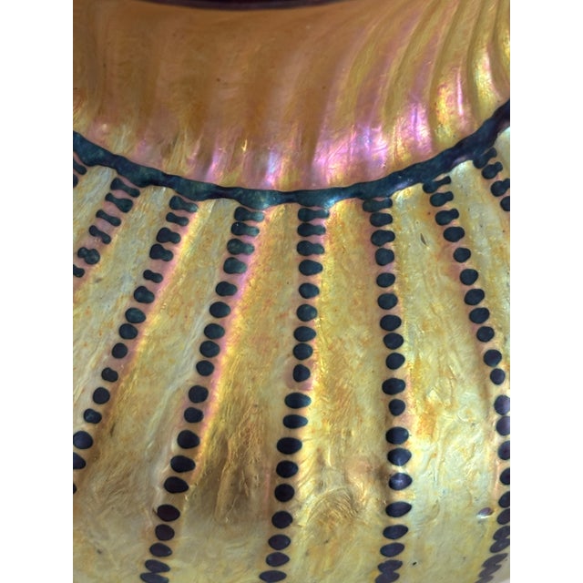 Gold Lundberg Studios 2002 Signed Art Glass Basket Weave Vase #0161717 For Sale - Image 8 of 11