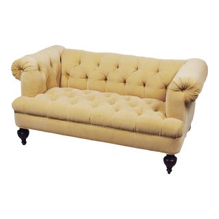 1970s Vintage Chesterfield Style Velvet Settee For Sale