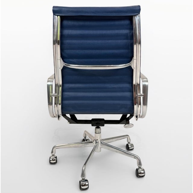 Herman Miller Eames Aluminum Group High-Back Executive Chair by Herman Miller - Blue Leather For Sale - Image 4 of 10