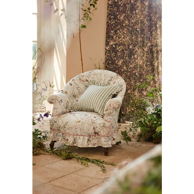 A host of woodland friends join Disney`s Bambi in this charming springtime scene of archival Sanderson florals. Created...
