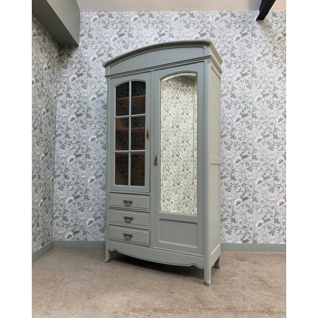 Aqua Large Art Nouveau Wardrobe in Sapelli and Beech, 1890s For Sale - Image 8 of 18