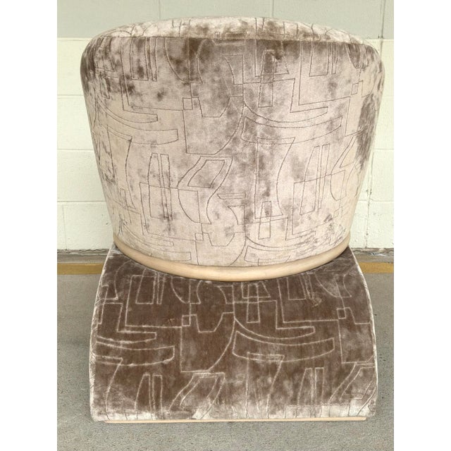 Caracole Caracole Mod Brutalist Taupe Velvet Bora Bora Club Chairs Pair For Sale - Image 4 of 8