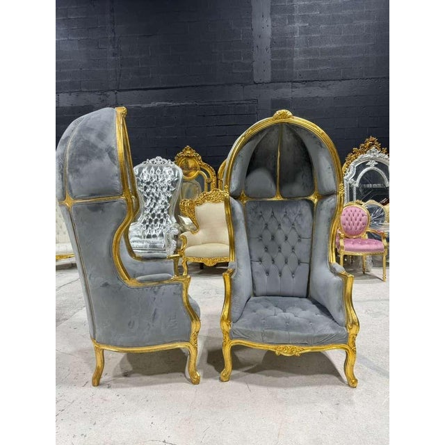 French Balloon Chair – Gray Velvet High-Back Canopy Chair For Sale In Miami - Image 6 of 10