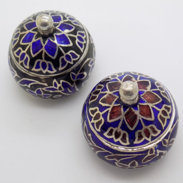 Vintage Italian Handmade Sterling Silver 925 and Enameled Duo Pill Snuff Boxes, 1980s, Set of 2 For Sale - Image 4 of 12