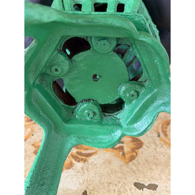Pair of Vintage Regency Painted Cast Iron Pagoda Garden Lanterns For Sale - Image 9 of 12