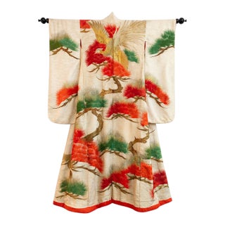 Antique Japanese Ceremonial Uchikake Kimono With Hand-Embroidered Crane, c.1900–1930 For Sale